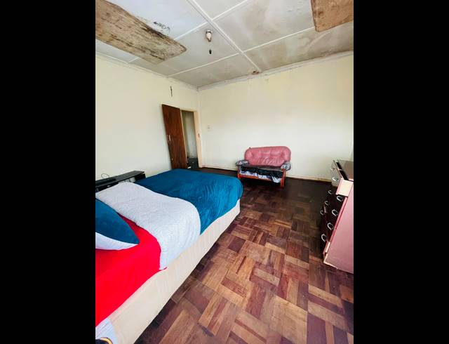 2 BEDROOM HOUSE FOR SALE IN ZWIDE